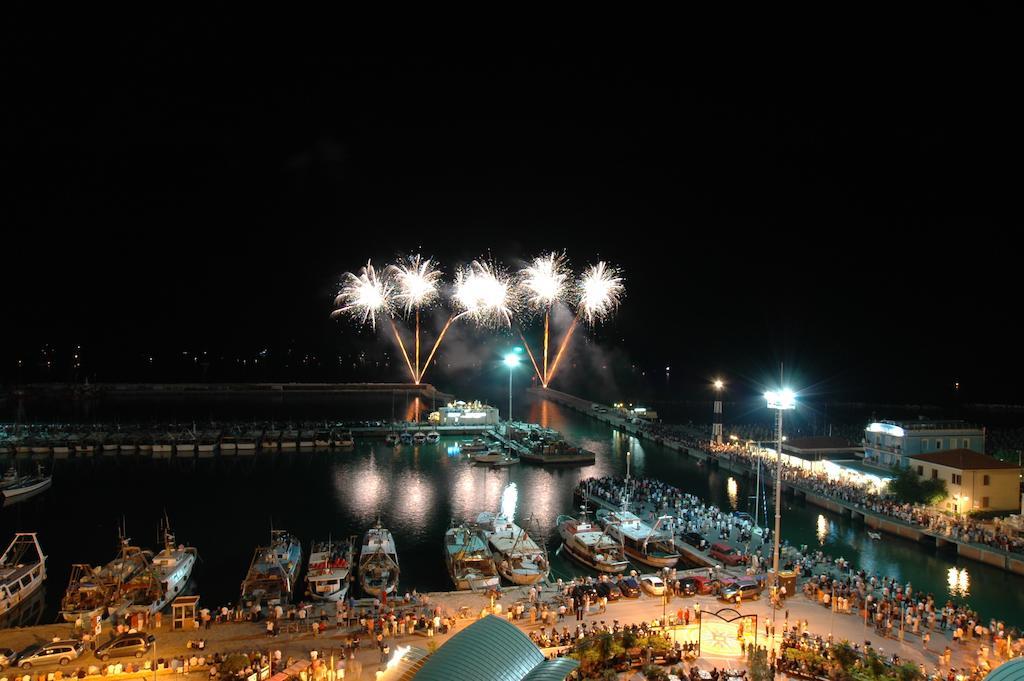 Hotel Murex Cattolica Dış mekan fotoğraf